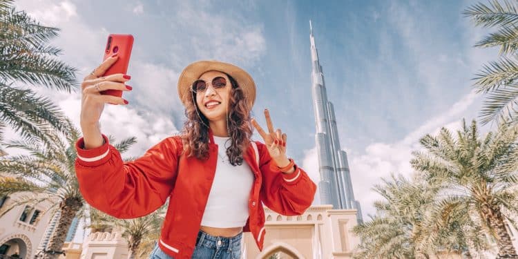 These 4 Apps Changed How I Travel Forever