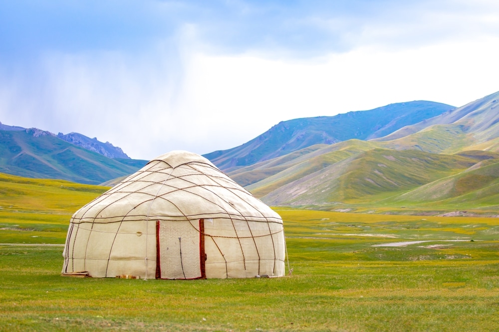 kyrgyzstan travel guide