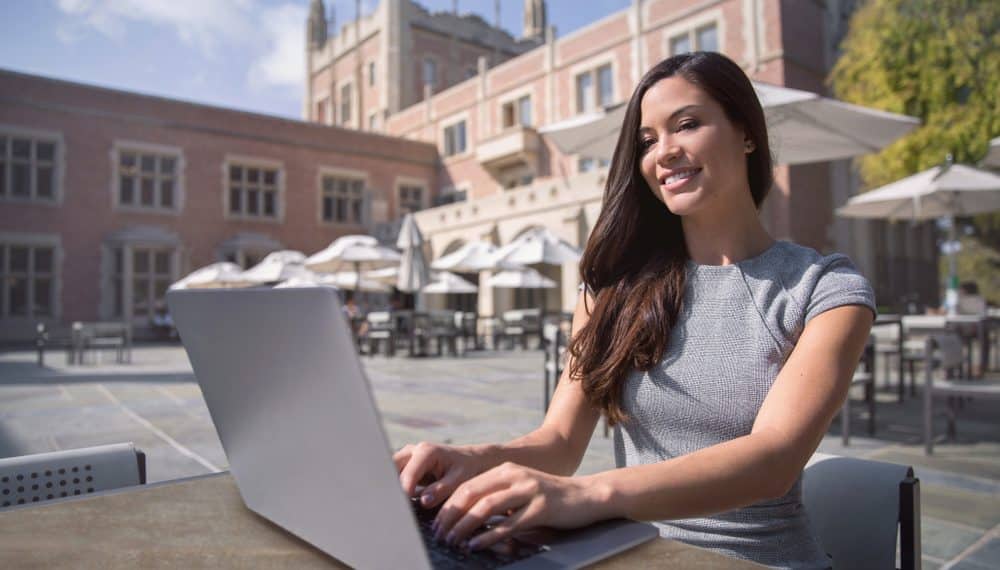 How to Work With Clients 8 Hours Behind You